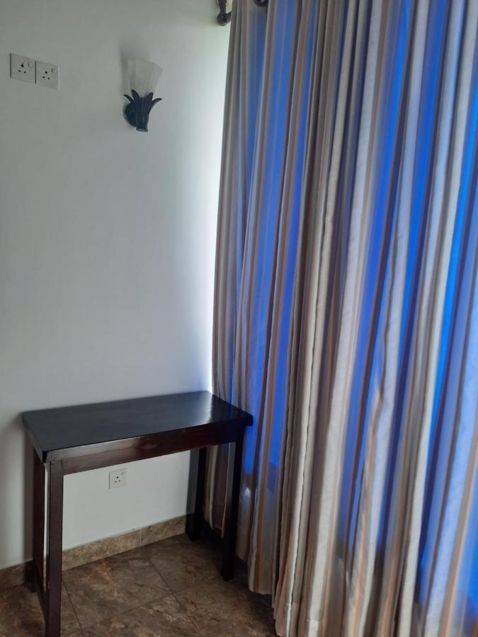 White Surfing Beach Resort أونا واتونا المظهر الخارجي الصورة