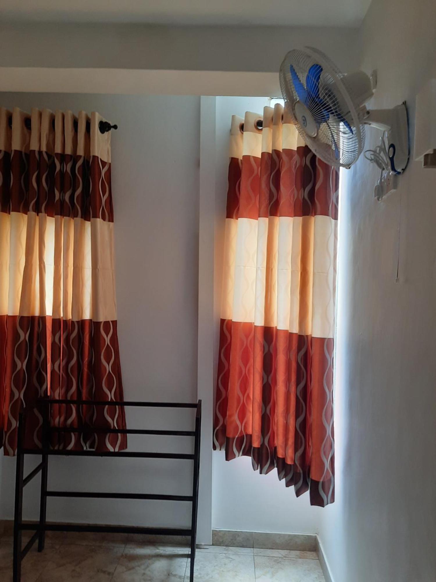 White Surfing Beach Resort أونا واتونا المظهر الخارجي الصورة
