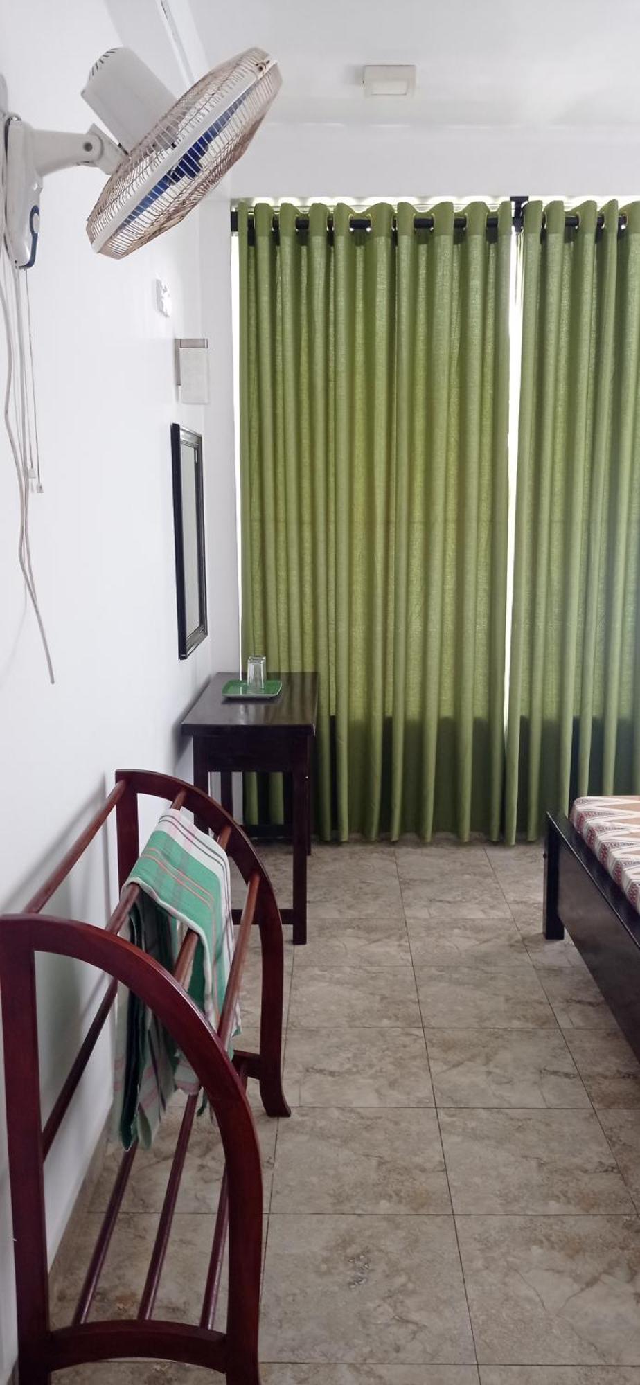 White Surfing Beach Resort أونا واتونا المظهر الخارجي الصورة